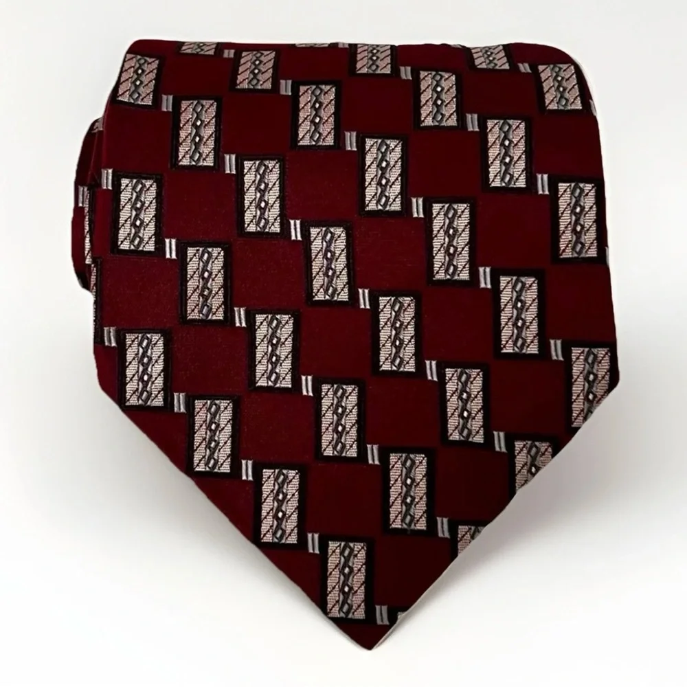 Pierre Cardin Embroidered All Silk‎ Designer Tie Maroon Geometric Retro US-Made